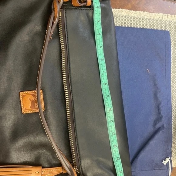 Dooney & Bourke XL Black Satchel EUC - Picture 7 of 9
